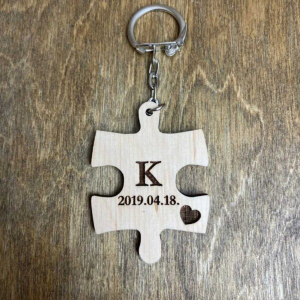 Puzzle formájú kulcstartó monogramokkal és dátummal - Image 3